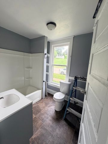 452 21st Street, Bettendorf, IA 52722