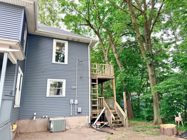 452 21st Street, Bettendorf, IA 52722