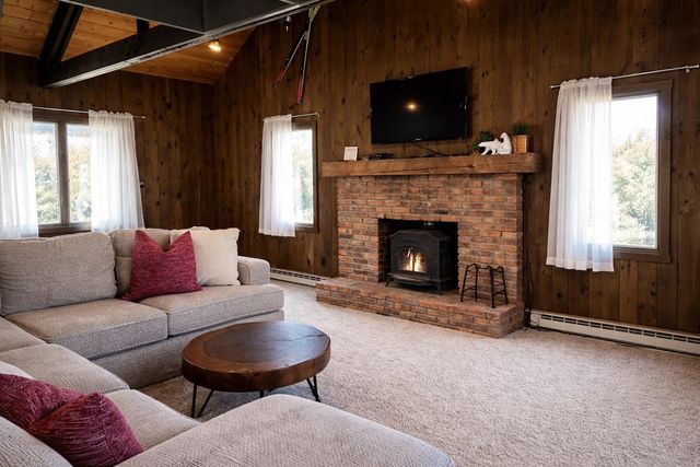 10 Byington Lane F1, Winhall, VT 05340