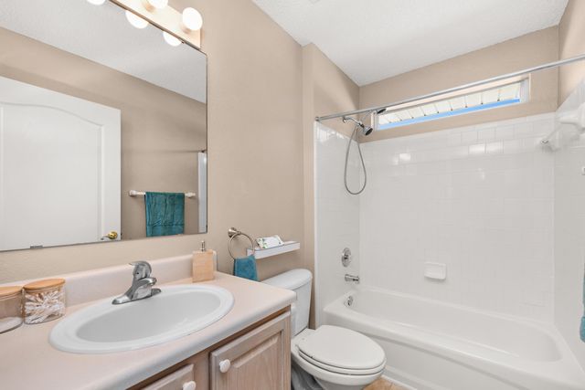 2088 Shadow Lake Drive, Gulf Breeze, FL 32563