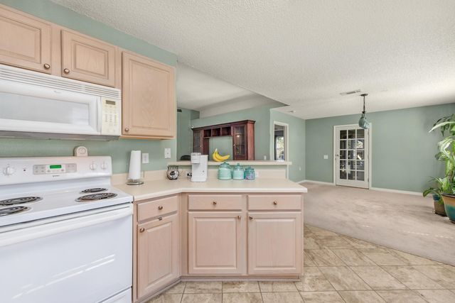 2088 Shadow Lake Drive, Gulf Breeze, FL 32563