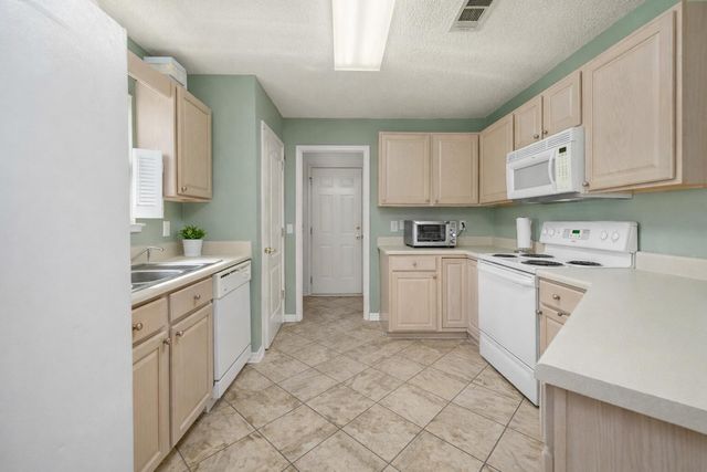 2088 Shadow Lake Drive, Gulf Breeze, FL 32563