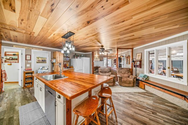 4444 E 1553rd Road, Earlville, IL 60518