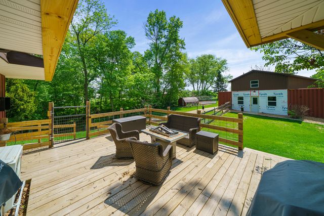 4444 E 1553rd Road, Earlville, IL 60518