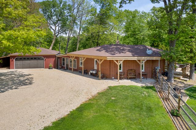 4444 E 1553rd Road, Earlville, IL 60518
