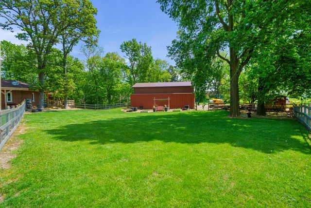 4444 E 1553rd Road, Earlville, IL 60518