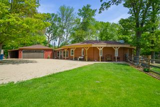 4444 E 1553rd Road, Earlville, IL 60518