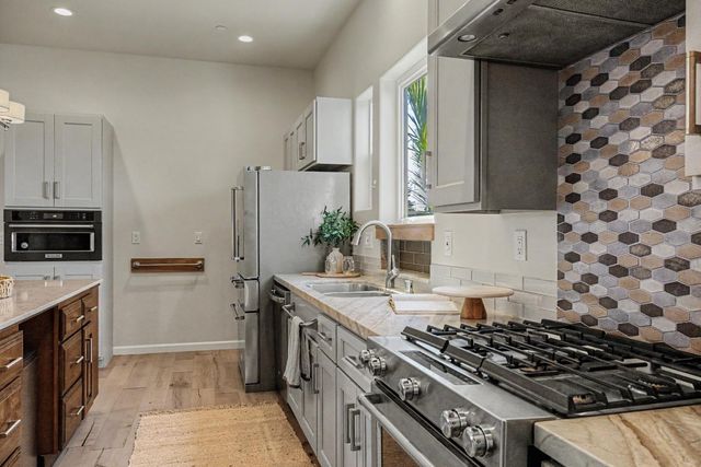 3057 California Avenue, Marina, CA 93933