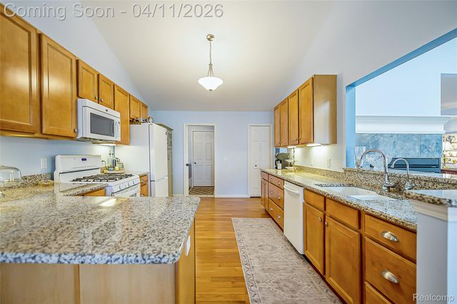 6062 Green Ash Drive, Brighton, MI 48116