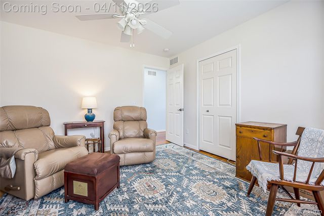 6062 Green Ash Drive, Brighton, MI 48116