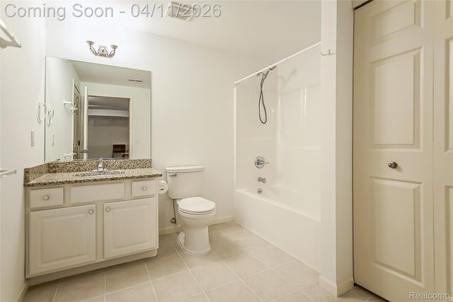6062 Green Ash Drive, Brighton, MI 48116