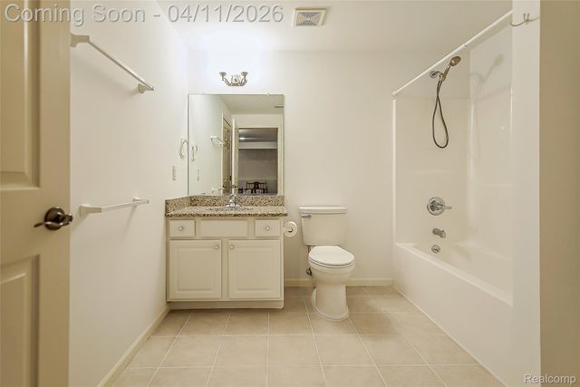6062 Green Ash Drive, Brighton, MI 48116