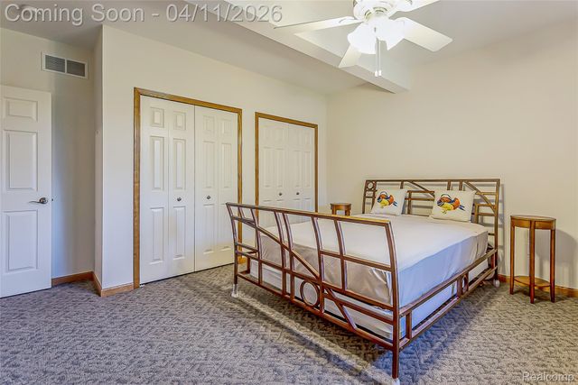 6062 Green Ash Drive, Brighton, MI 48116
