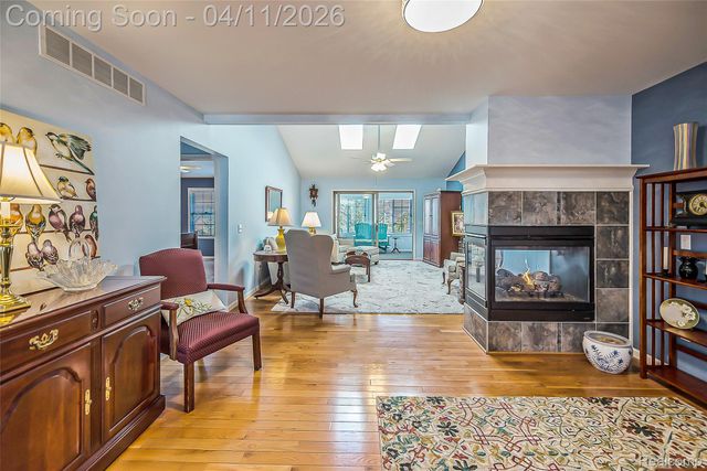 6062 Green Ash Drive, Brighton, MI 48116
