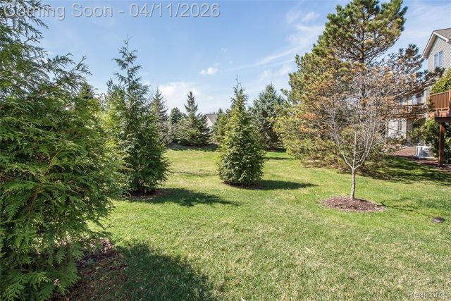 6062 Green Ash Drive, Brighton, MI 48116