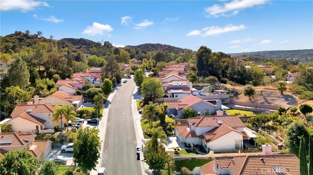 24727 Bracken Lane, Stevenson Ranch, CA 91381