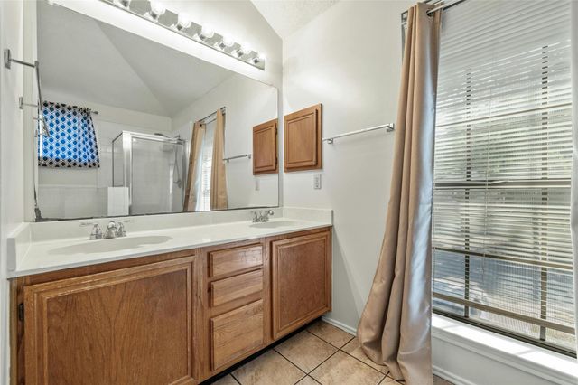 4700 Fallenash DR, Austin, TX 78725