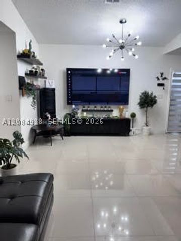921 NE 213th Ter 3, Miami, FL 33179