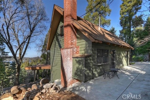 495 Kuffel Canyon, Lake Arrowhead, CA 92352