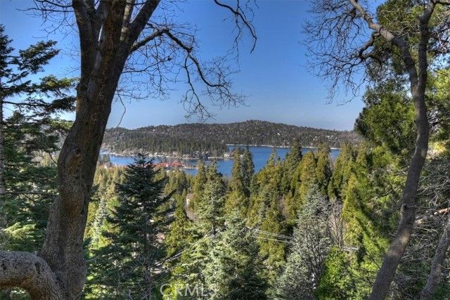 495 Kuffel Canyon, Lake Arrowhead, CA 92352