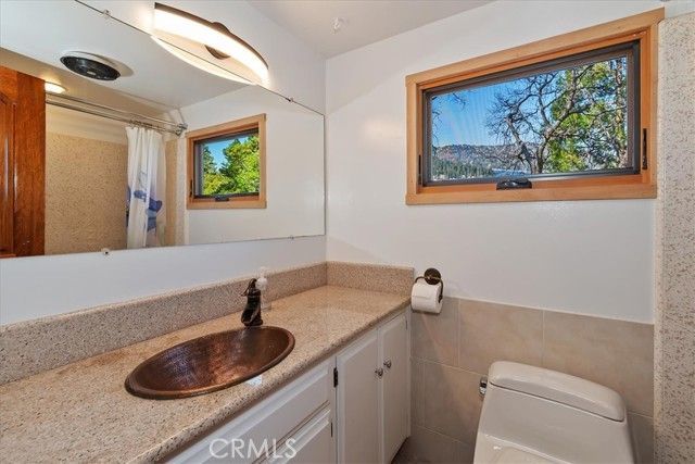 495 Kuffel Canyon, Lake Arrowhead, CA 92352