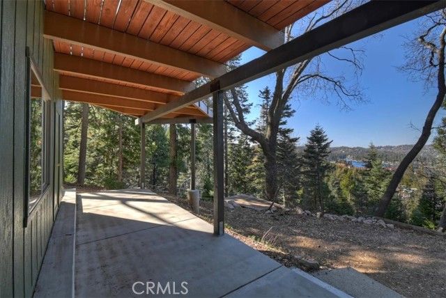495 Kuffel Canyon, Lake Arrowhead, CA 92352