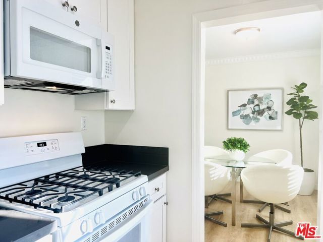 1843 N NORMANDIE Avenue 3, Los Angeles, CA 90027