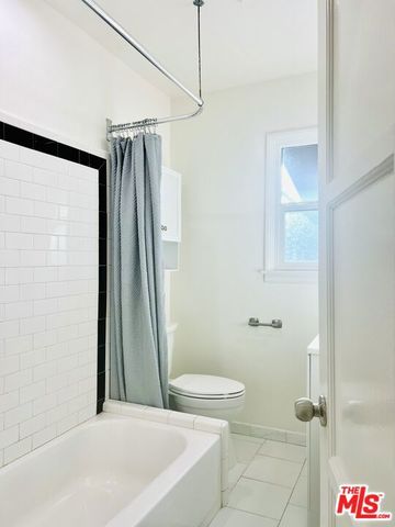 1843 N NORMANDIE Avenue 3, Los Angeles, CA 90027