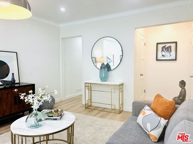 1843 N NORMANDIE Avenue 3, Los Angeles, CA 90027