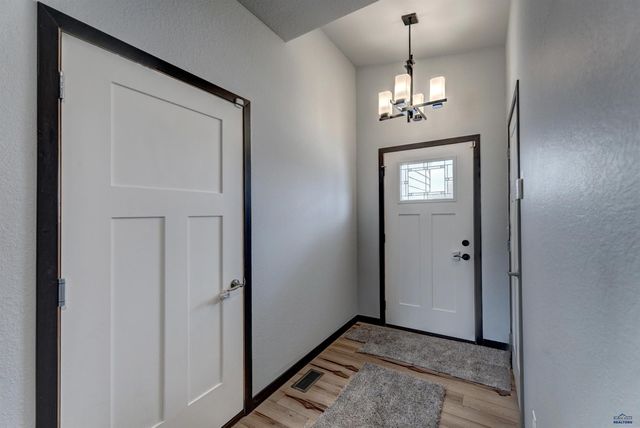 5410 DARIAN ST, Rapid City, SD 57703