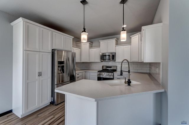 5410 DARIAN ST, Rapid City, SD 57703