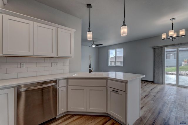 5410 DARIAN ST, Rapid City, SD 57703