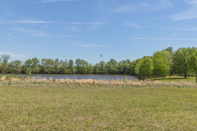 366 Lexington Cir, Manchester, TN 37355