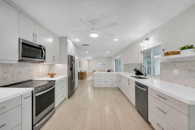 8425 SW 149th Dr, Palmetto Bay, FL 33158