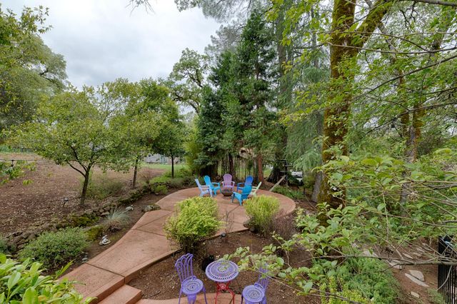 23563 Saint Andrews Ct, Auburn, CA 95602