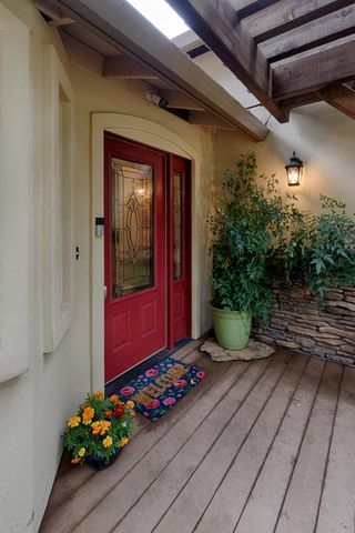 23563 Saint Andrews Ct, Auburn, CA 95602