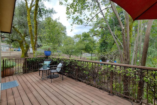 23563 Saint Andrews Ct, Auburn, CA 95602