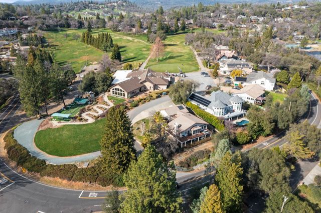 23563 Saint Andrews Ct, Auburn, CA 95602