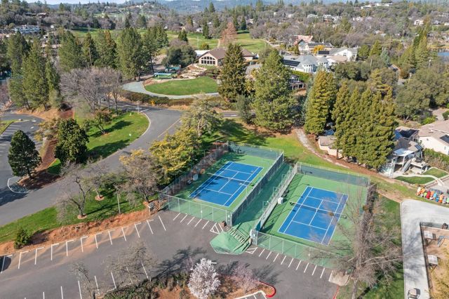 23563 Saint Andrews Ct, Auburn, CA 95602