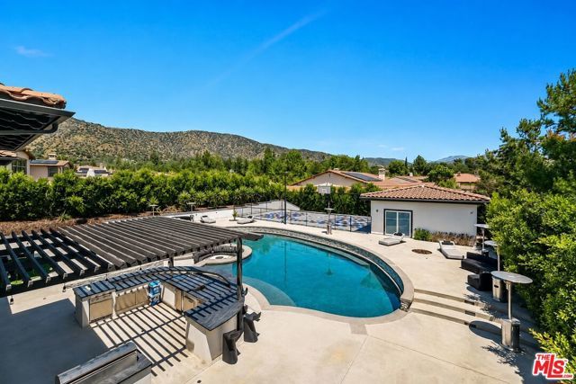 248 Snapdragon Lane, Glendora, CA 91741