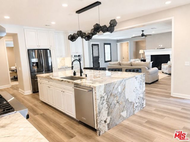 248 Snapdragon Lane, Glendora, CA 91741