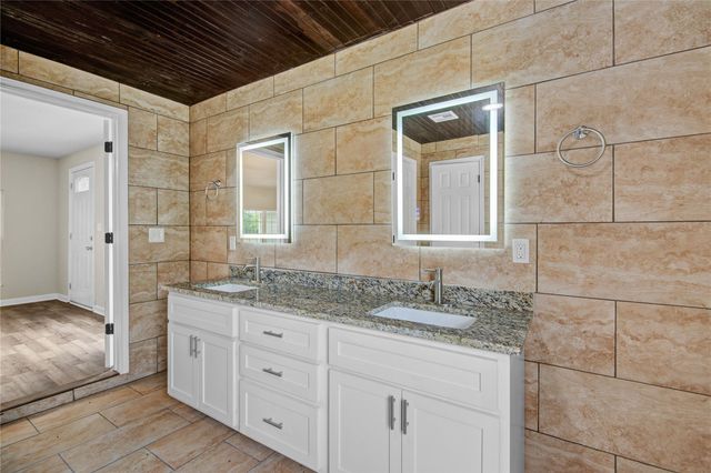 10300 County Road 321, Sweeny, TX 77480