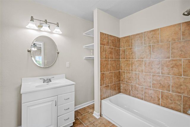 10300 County Road 321, Sweeny, TX 77480