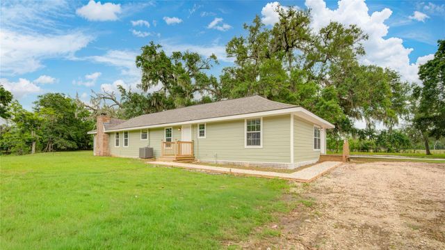 10300 County Road 321, Sweeny, TX 77480
