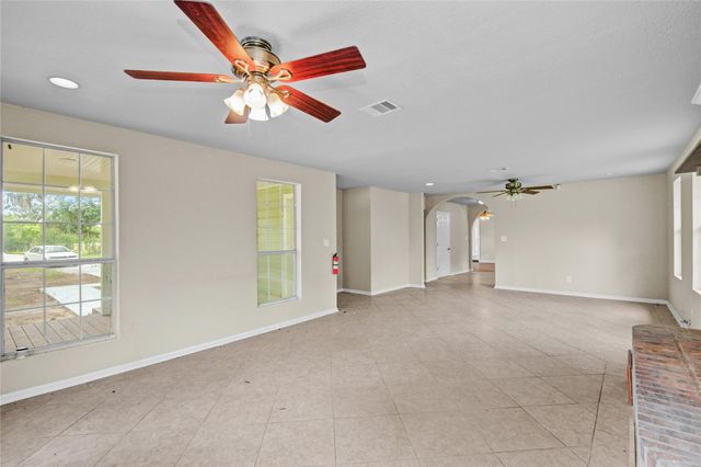10300 County Road 321, Sweeny, TX 77480