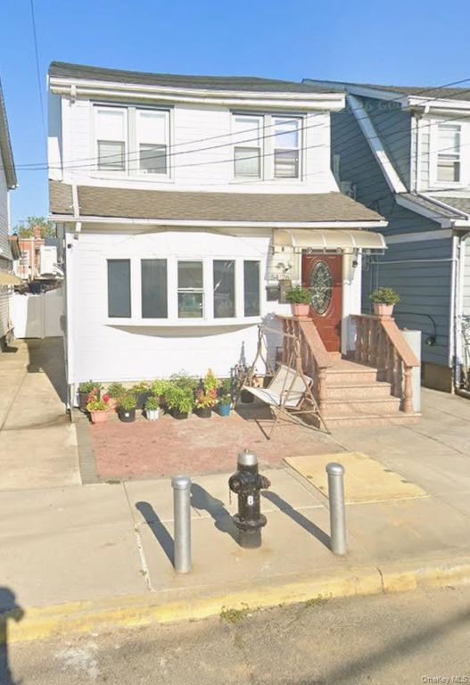 5426 152nd Street, Flushing, NY 11355
