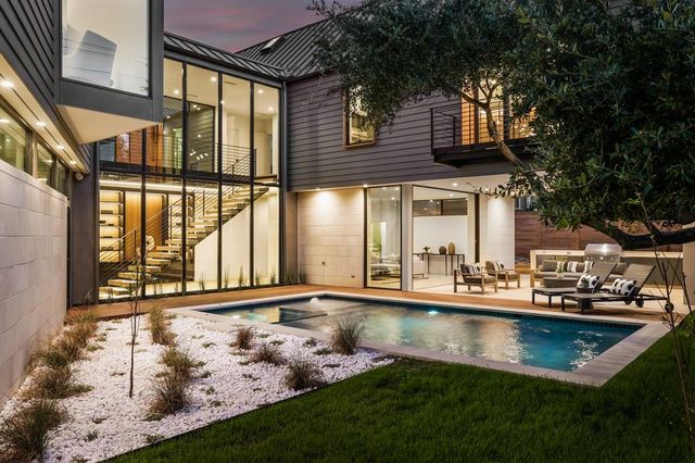 2308 Hartford RD, Austin, TX 78703