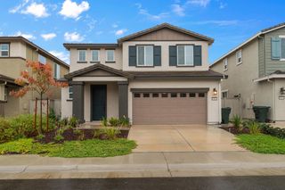 5041 Frisbee Dr, Roseville, CA 95747