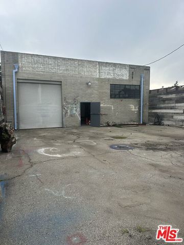 2411 Exposition Place, Los Angeles, CA 90018