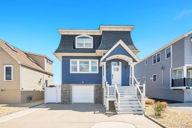 15 E Shore Drive, Babylon, NY 11702
